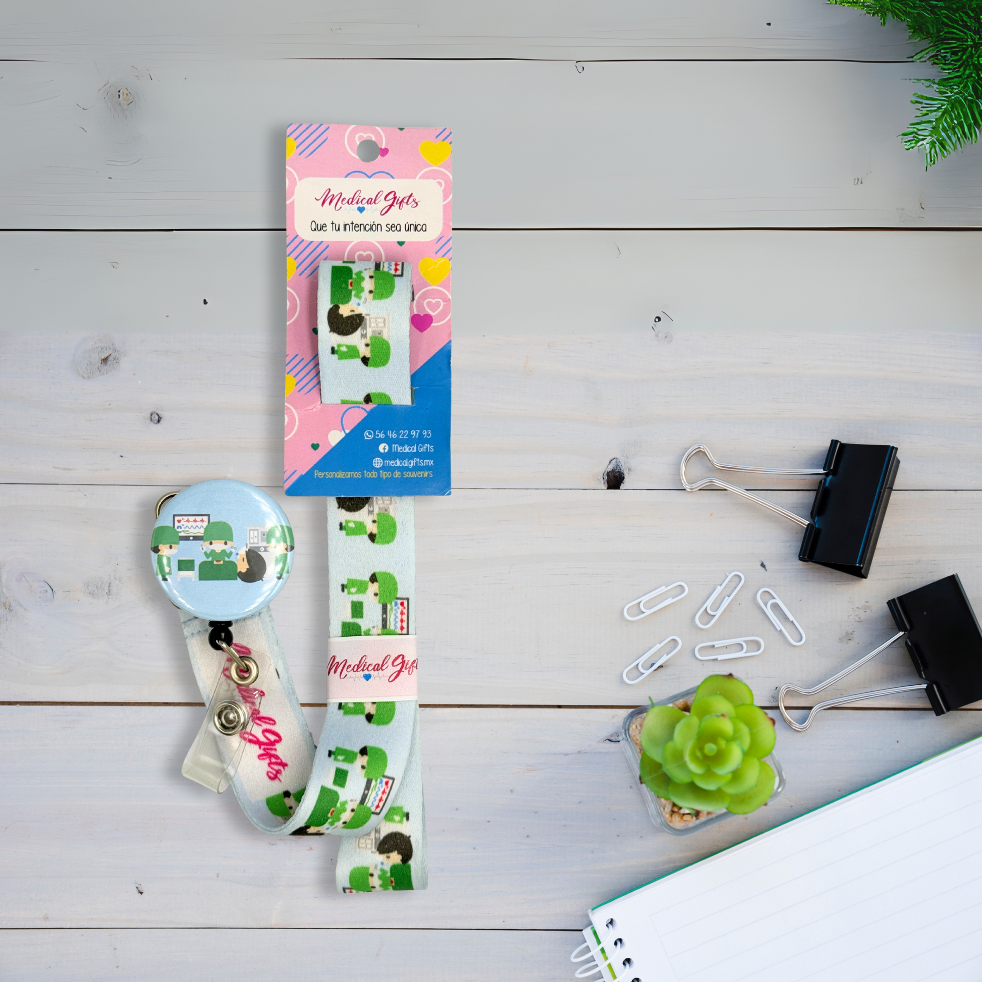 Portagafete con Lanyard  - Diseño Doc. Verde