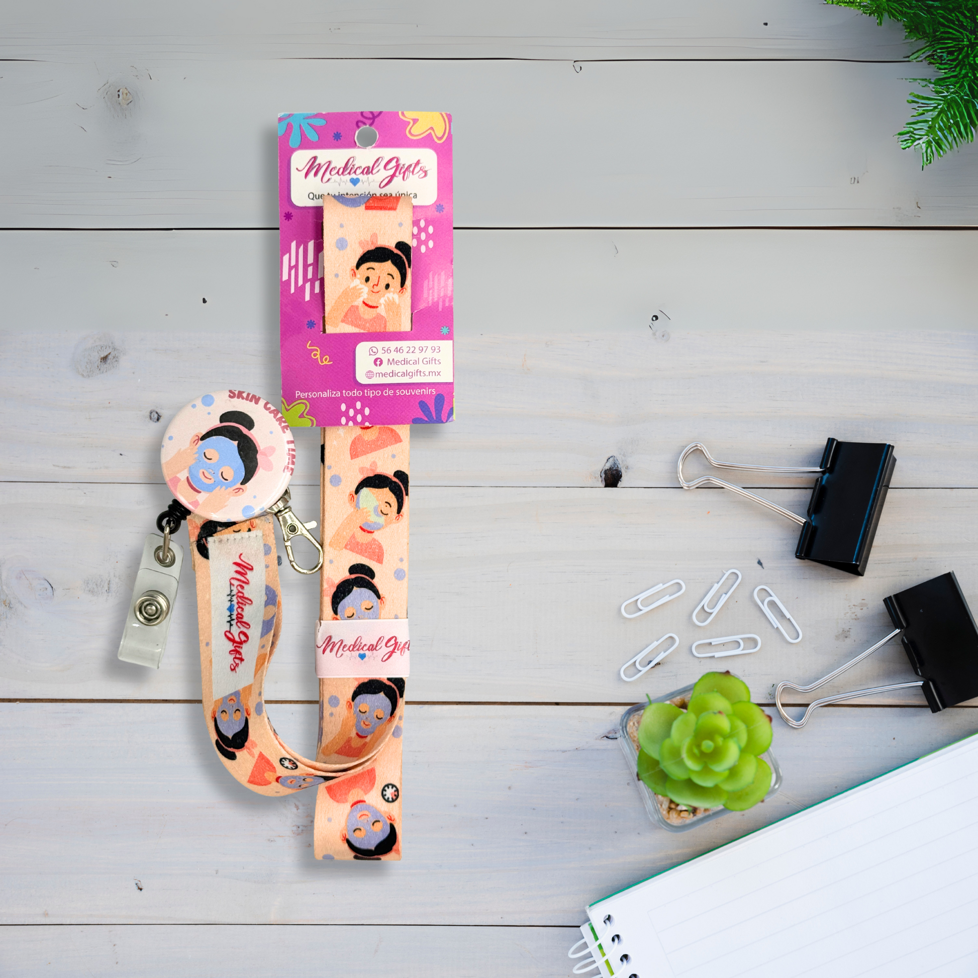 Portagafete con Lanyard  - Diseño Skin Care